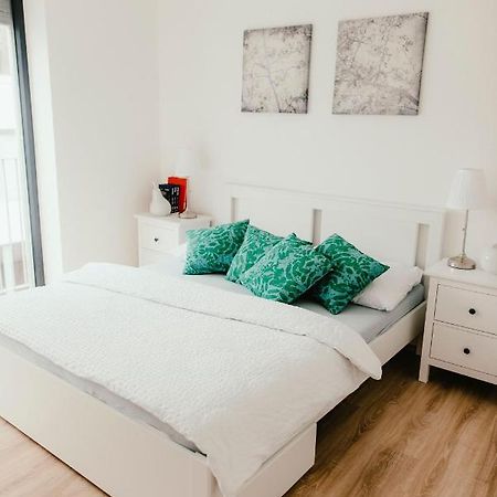 Wake Up Apartments Brno Bagian luar foto